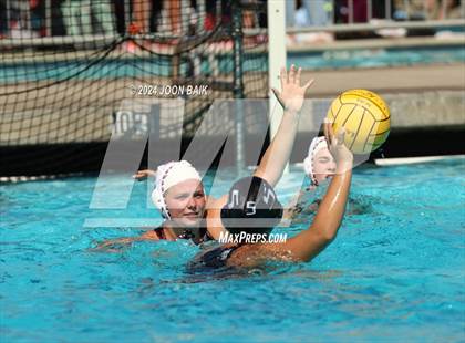 Thumbnail 3 in Marin Academy vs Moreau Catholic (Battle of the Bay) photogallery.