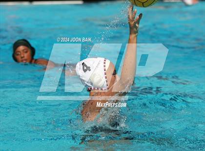 Thumbnail 3 in Marin Academy vs Moreau Catholic (Battle of the Bay) photogallery.