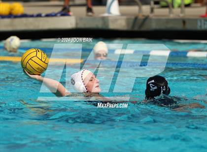 Thumbnail 3 in Marin Academy vs Moreau Catholic (Battle of the Bay) photogallery.