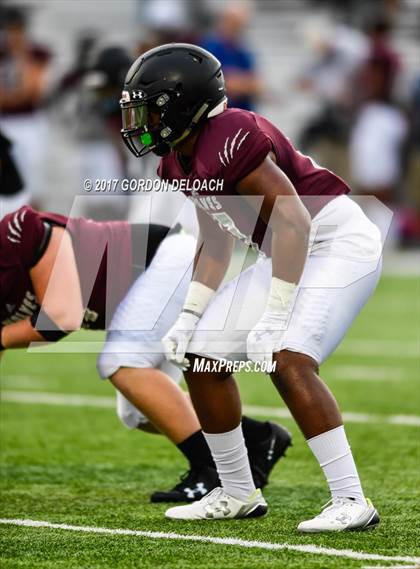 Thumbnail 2 in Cedar Hill @ Timberview (Scrimmage) photogallery.