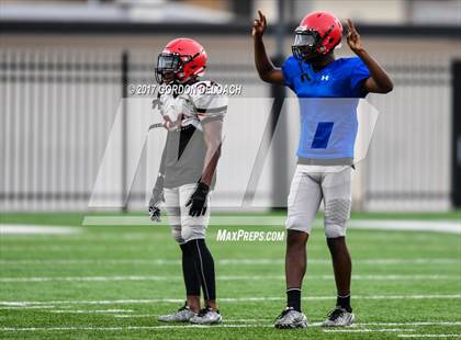 Thumbnail 1 in Cedar Hill @ Timberview (Scrimmage) photogallery.
