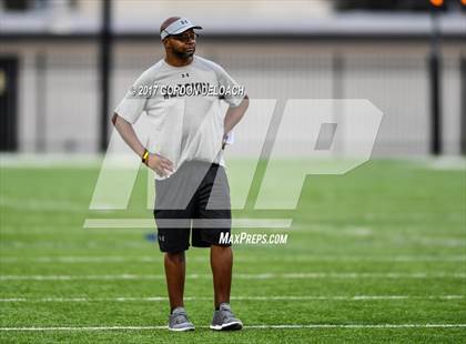Thumbnail 1 in Cedar Hill @ Timberview (Scrimmage) photogallery.