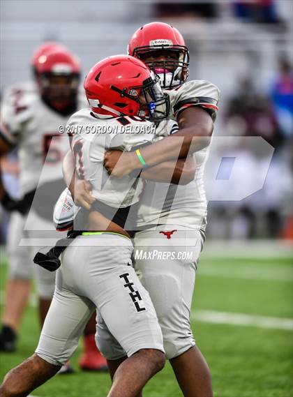 Thumbnail 3 in Cedar Hill @ Timberview (Scrimmage) photogallery.