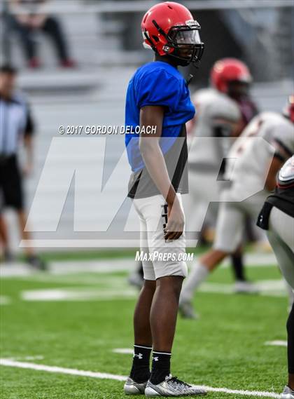 Thumbnail 1 in Cedar Hill @ Timberview (Scrimmage) photogallery.