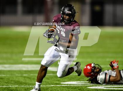 Thumbnail 3 in Cedar Hill @ Timberview (Scrimmage) photogallery.