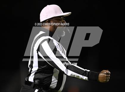 Thumbnail 3 in Lawndale vs Aliso Niguel (CIF SS Division 8 Round 1) photogallery.