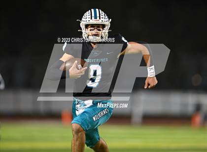 Thumbnail 3 in Lawndale vs Aliso Niguel (CIF SS Division 8 Round 1) photogallery.