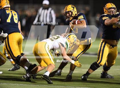 Thumbnail 1 in St. Edward vs. St. Ignatius (OHSAA Division I Region 1 Final) photogallery.