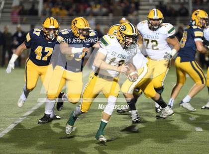 Thumbnail 3 in St. Edward vs. St. Ignatius (OHSAA Division I Region 1 Final) photogallery.