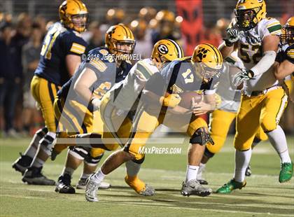 Thumbnail 1 in St. Edward vs. St. Ignatius (OHSAA Division I Region 1 Final) photogallery.