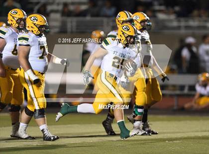 Thumbnail 3 in St. Edward vs. St. Ignatius (OHSAA Division I Region 1 Final) photogallery.