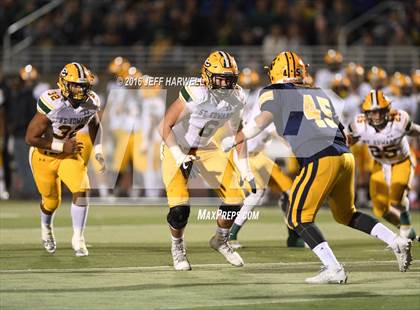 Thumbnail 1 in St. Edward vs. St. Ignatius (OHSAA Division I Region 1 Final) photogallery.