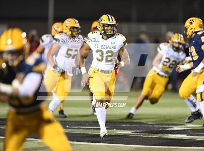 Thumbnail 3 in St. Edward vs. St. Ignatius (OHSAA Division I Region 1 Final) photogallery.