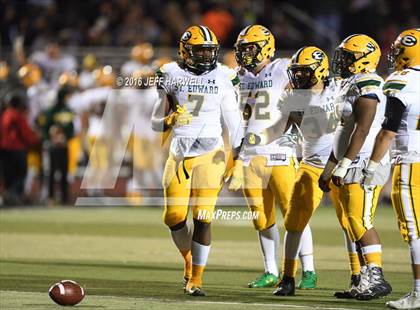 Thumbnail 2 in St. Edward vs. St. Ignatius (OHSAA Division I Region 1 Final) photogallery.