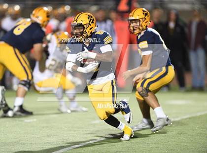Thumbnail 1 in St. Edward vs. St. Ignatius (OHSAA Division I Region 1 Final) photogallery.
