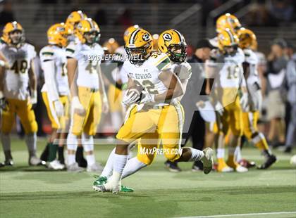 Thumbnail 2 in St. Edward vs. St. Ignatius (OHSAA Division I Region 1 Final) photogallery.