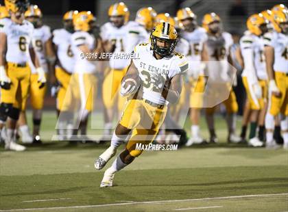 Thumbnail 1 in St. Edward vs. St. Ignatius (OHSAA Division I Region 1 Final) photogallery.