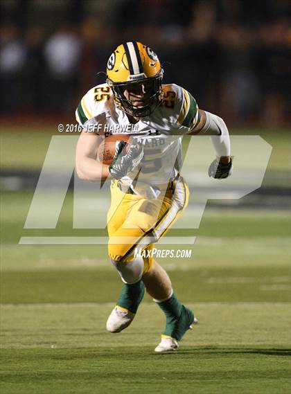 Thumbnail 1 in St. Edward vs. St. Ignatius (OHSAA Division I Region 1 Final) photogallery.