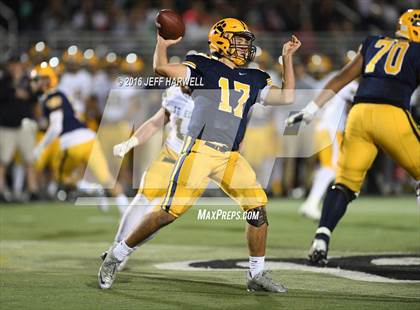 Thumbnail 1 in St. Edward vs. St. Ignatius (OHSAA Division I Region 1 Final) photogallery.