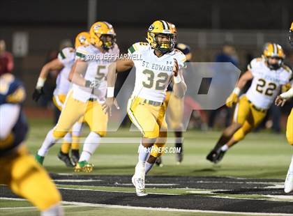 Thumbnail 2 in St. Edward vs. St. Ignatius (OHSAA Division I Region 1 Final) photogallery.