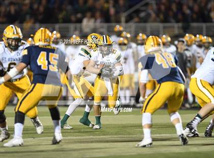 Thumbnail 2 in St. Edward vs. St. Ignatius (OHSAA Division I Region 1 Final) photogallery.
