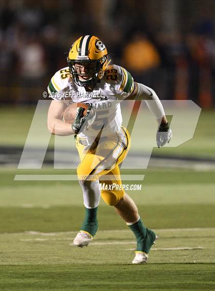 Thumbnail 2 in St. Edward vs. St. Ignatius (OHSAA Division I Region 1 Final) photogallery.