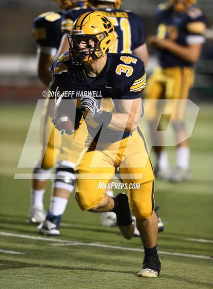 Thumbnail 2 in St. Edward vs. St. Ignatius (OHSAA Division I Region 1 Final) photogallery.