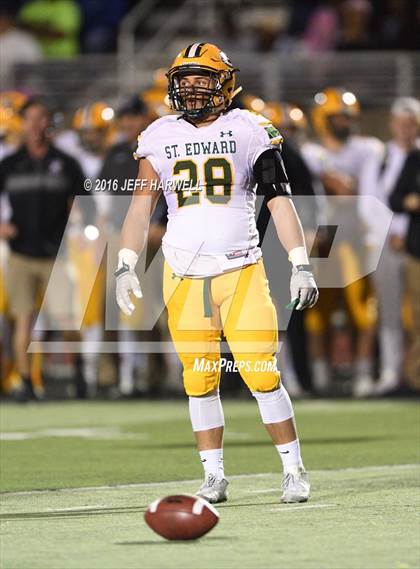 Thumbnail 3 in St. Edward vs. St. Ignatius (OHSAA Division I Region 1 Final) photogallery.