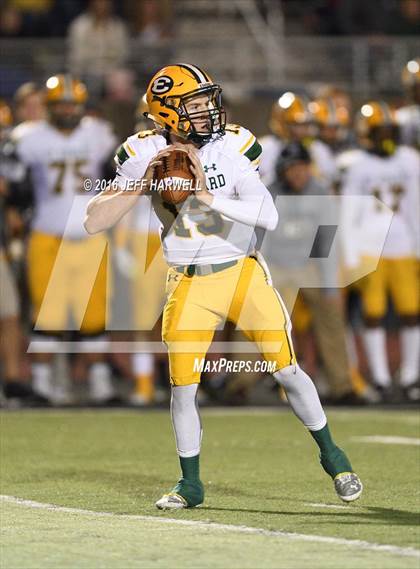 Thumbnail 3 in St. Edward vs. St. Ignatius (OHSAA Division I Region 1 Final) photogallery.