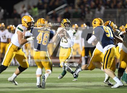 Thumbnail 3 in St. Edward vs. St. Ignatius (OHSAA Division I Region 1 Final) photogallery.