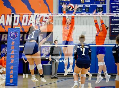 Thumbnail 3 in College Park @ Grand Oaks photogallery.