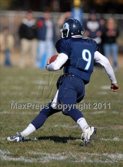 Thumbnail 1 in Notre Dame vs. Mater Dei (IHSA Class 4A Playoffs) photogallery.