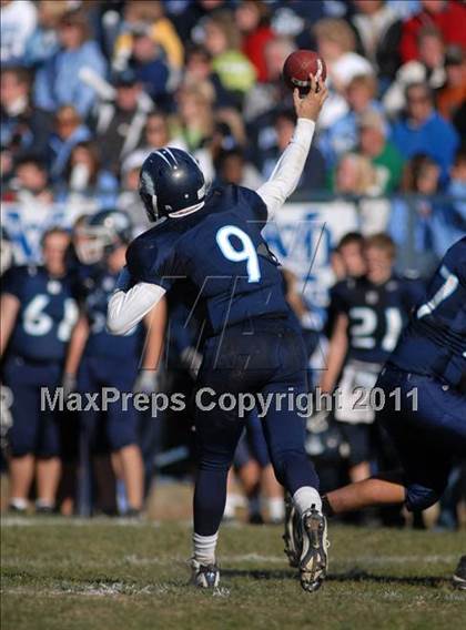 Thumbnail 1 in Notre Dame vs. Mater Dei (IHSA Class 4A Playoffs) photogallery.