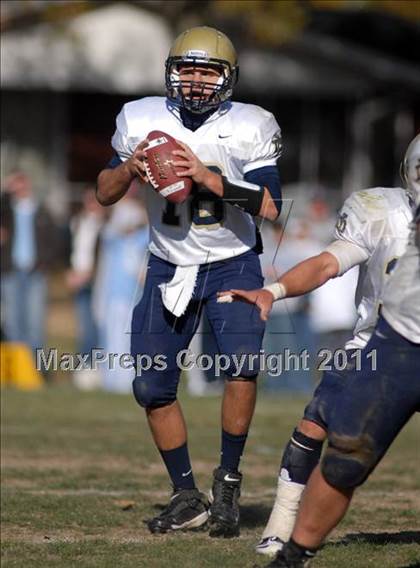 Thumbnail 1 in Notre Dame vs. Mater Dei (IHSA Class 4A Playoffs) photogallery.