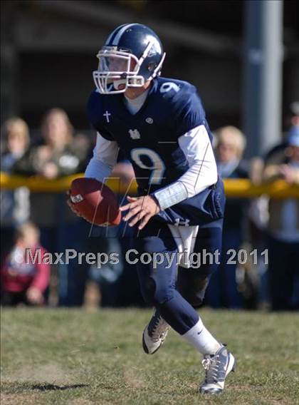 Thumbnail 3 in Notre Dame vs. Mater Dei (IHSA Class 4A Playoffs) photogallery.