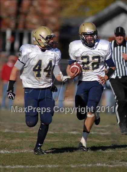 Thumbnail 3 in Notre Dame vs. Mater Dei (IHSA Class 4A Playoffs) photogallery.