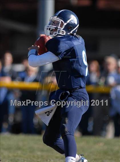 Thumbnail 1 in Notre Dame vs. Mater Dei (IHSA Class 4A Playoffs) photogallery.