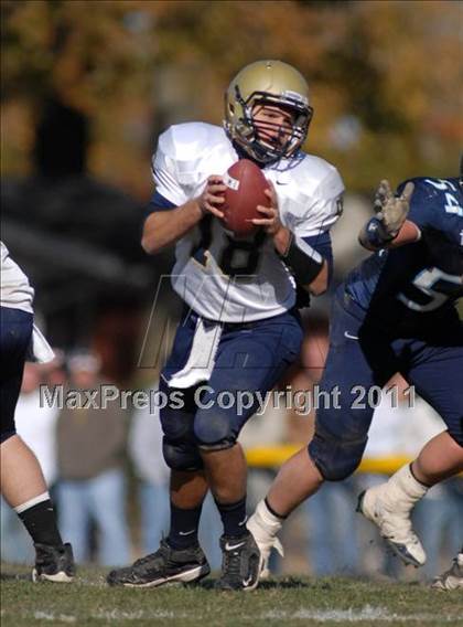 Thumbnail 3 in Notre Dame vs. Mater Dei (IHSA Class 4A Playoffs) photogallery.