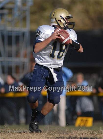 Thumbnail 2 in Notre Dame vs. Mater Dei (IHSA Class 4A Playoffs) photogallery.