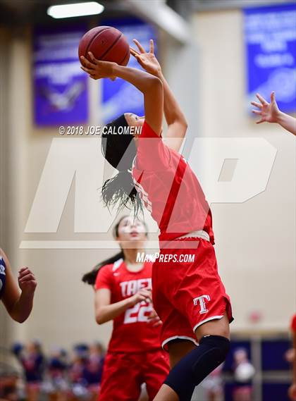 Thumbnail 2 in Taft [William H.] vs Smithson Valley (Class 6A Bi District) photogallery.
