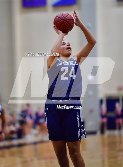 Thumbnail 2 in Taft [William H.] vs Smithson Valley (Class 6A Bi District) photogallery.
