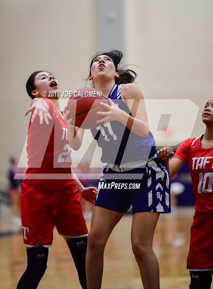 Thumbnail 3 in Taft [William H.] vs Smithson Valley (Class 6A Bi District) photogallery.