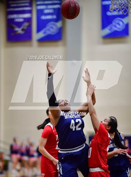 Thumbnail 2 in Taft [William H.] vs Smithson Valley (Class 6A Bi District) photogallery.