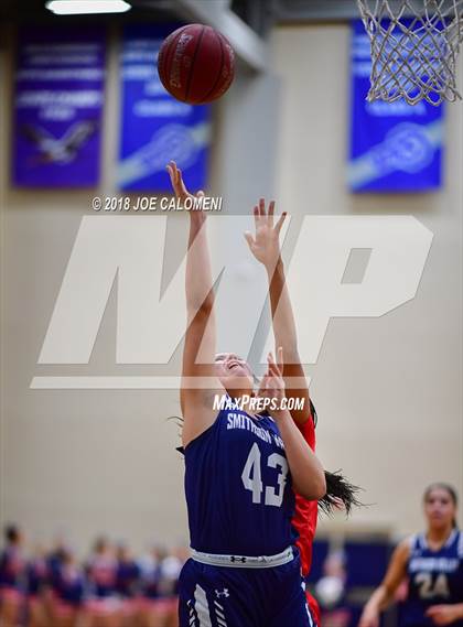Thumbnail 2 in Taft [William H.] vs Smithson Valley (Class 6A Bi District) photogallery.