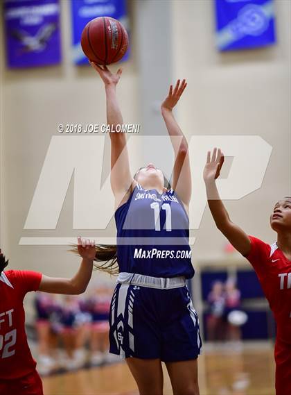 Thumbnail 2 in Taft [William H.] vs Smithson Valley (Class 6A Bi District) photogallery.