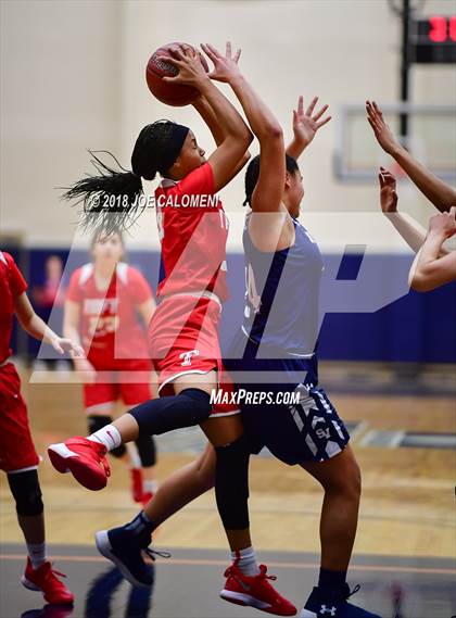Thumbnail 3 in Taft [William H.] vs Smithson Valley (Class 6A Bi District) photogallery.