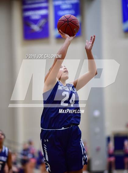 Thumbnail 3 in Taft [William H.] vs Smithson Valley (Class 6A Bi District) photogallery.