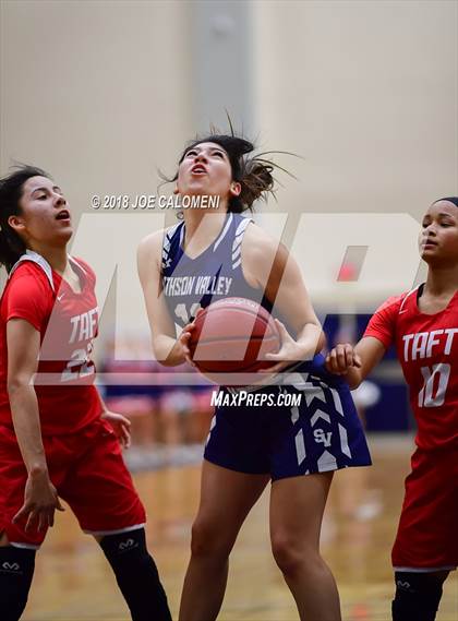 Thumbnail 1 in Taft [William H.] vs Smithson Valley (Class 6A Bi District) photogallery.