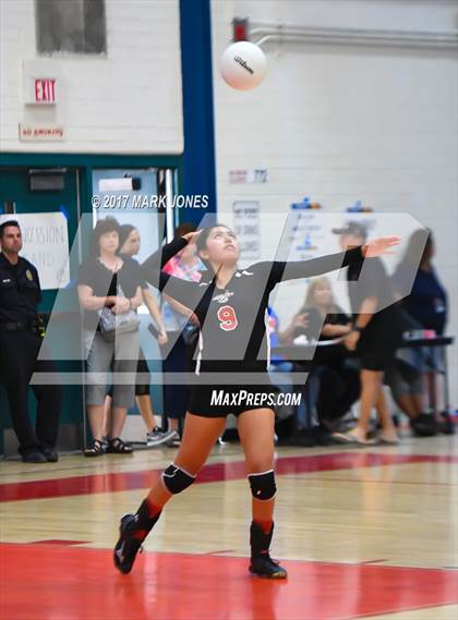 Thumbnail 2 in St. Michael vs. Mogollon (AIA 1A Final) photogallery.