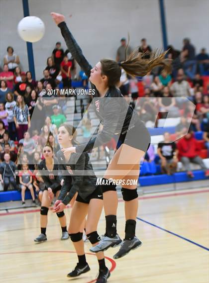 Thumbnail 2 in St. Michael vs. Mogollon (AIA 1A Final) photogallery.